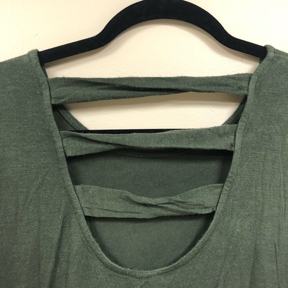 Green Tee Shirt - Picture 3 of 4